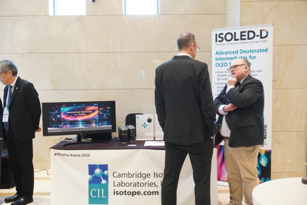 Cambridge Isotope Laboratories (CIL) booth introducing Deuterium-based materials to improve OLED lifespan and efficiency